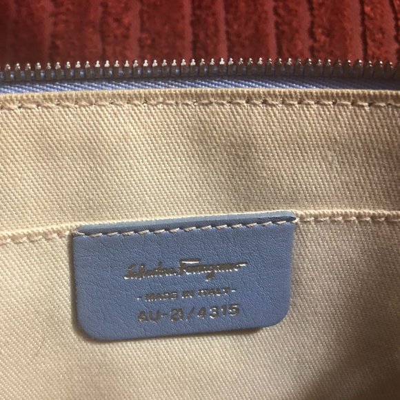 Salvatore Ferragamo Blue Zip Clutch - Picture 3 of 13